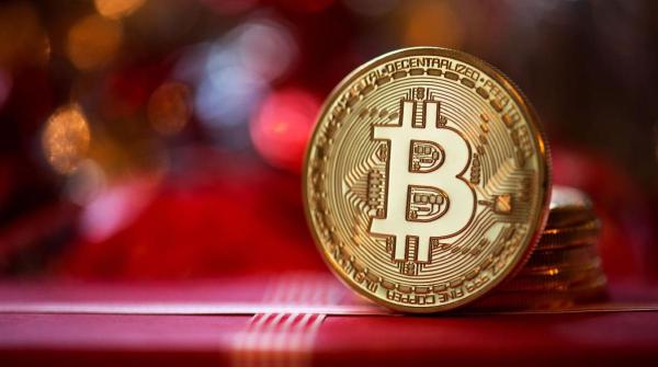 Bitcoin Calms Down as Analysts Eye a Year-End Rally