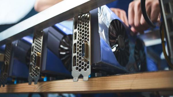 Bitcoin Hobbyist Wins €250,000 Jackpot with Home Computer