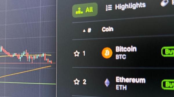 Bitcoin Price Hits Wall as Ethereum Steals the Show