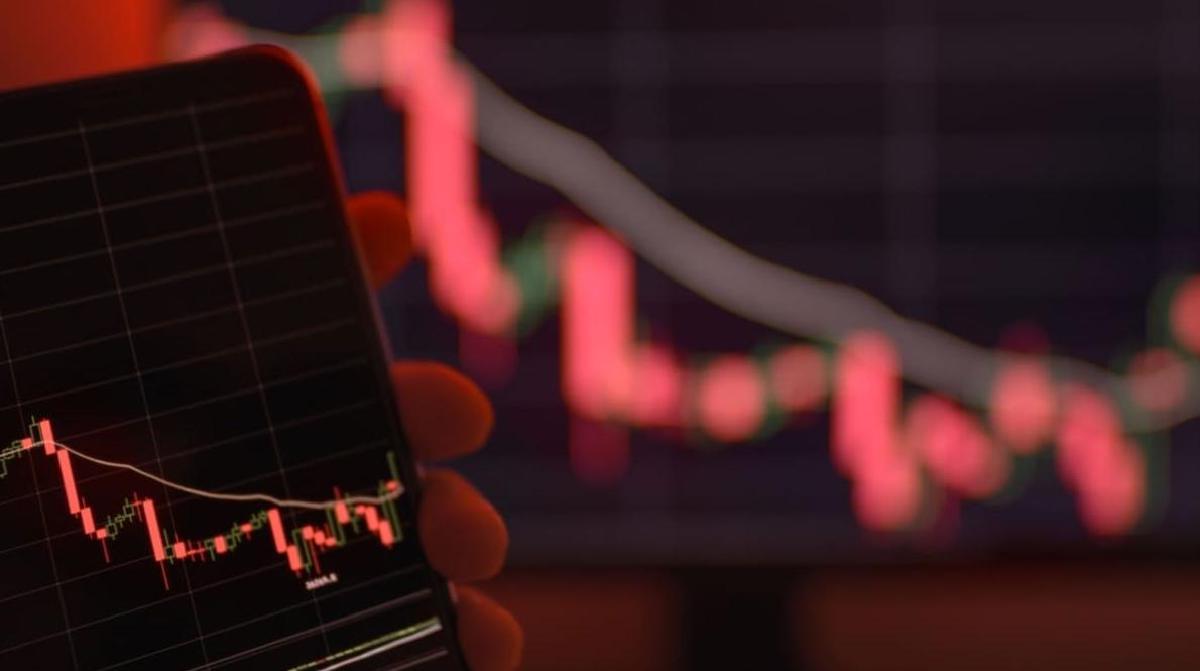 Featured image for Bitcoin Heads for a Red November, But Experts See Opportunities