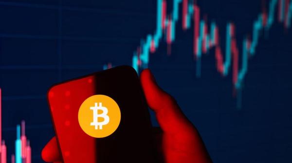 Bitcoin Supply on Trading Platforms Drops to 5-Year Low