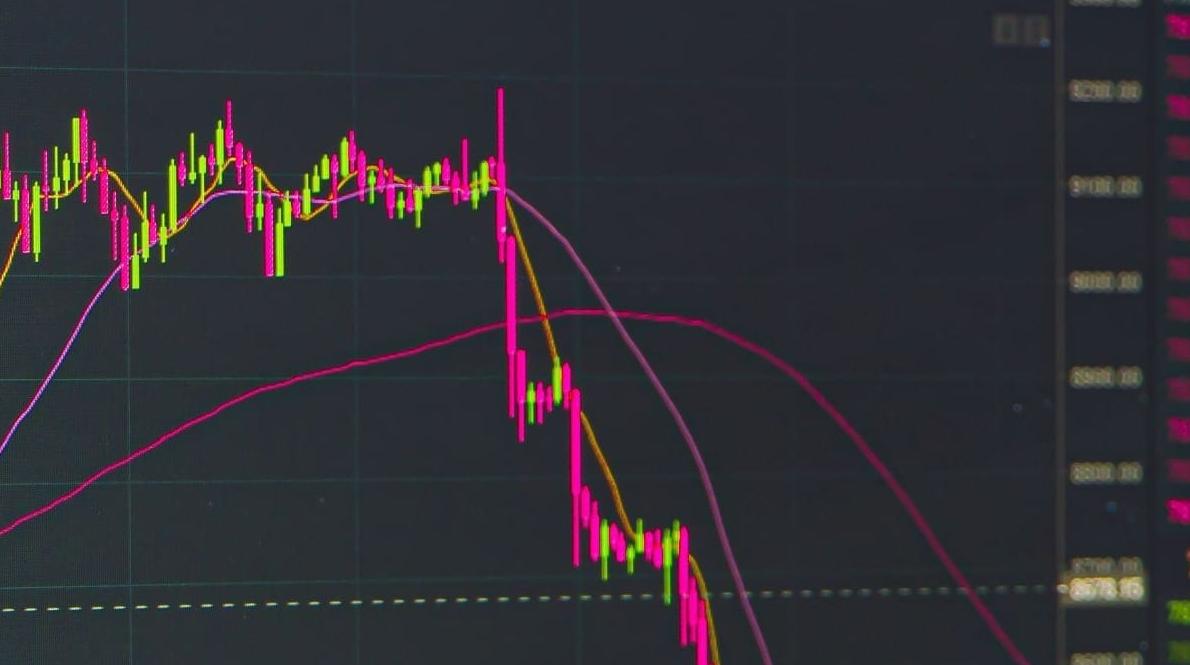 Bitcoin daalt naar laagste prijs in 7 maanden - ‘er gebeurt iets raars’