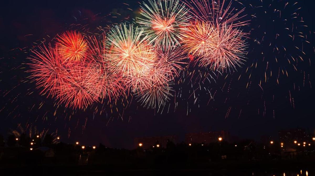 Featured image for Experts Are Cautiously Optimistic About the Start of the New Year