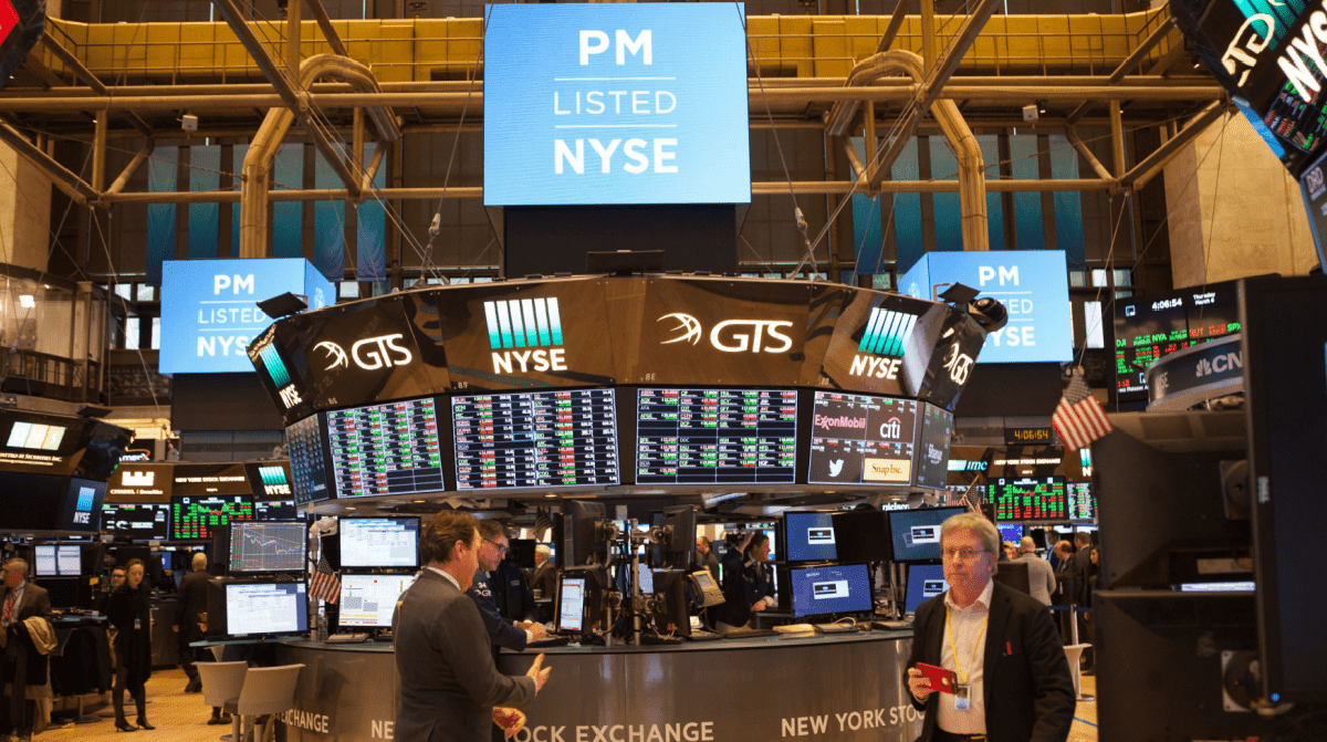 Featured image for Huge Amount of Bitcoin Pulled from Exchanges: 400,000 Bitcoin in a Year