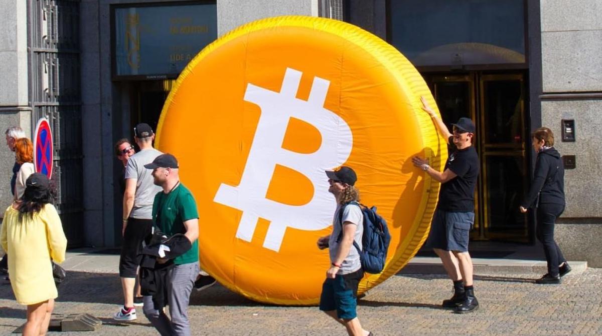 Featured image for Rare Bitcoin Signal Hints at Possible Recovery - What to Watch