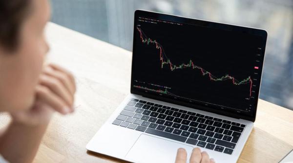 This Is Why Investors Don't Sell During a Crypto Crash