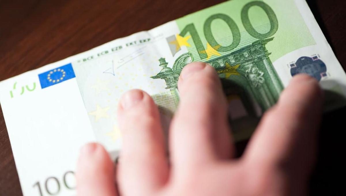 Featured image for Investing €100 Monthly in XRP: Your Massive Returns